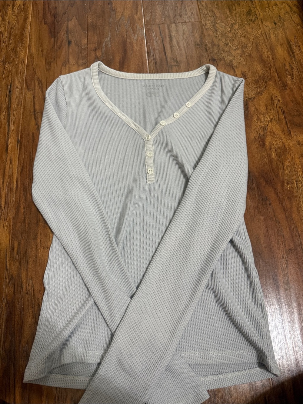 American Eagle Outfitters Light Gray Waffle Henley Long Sleeve